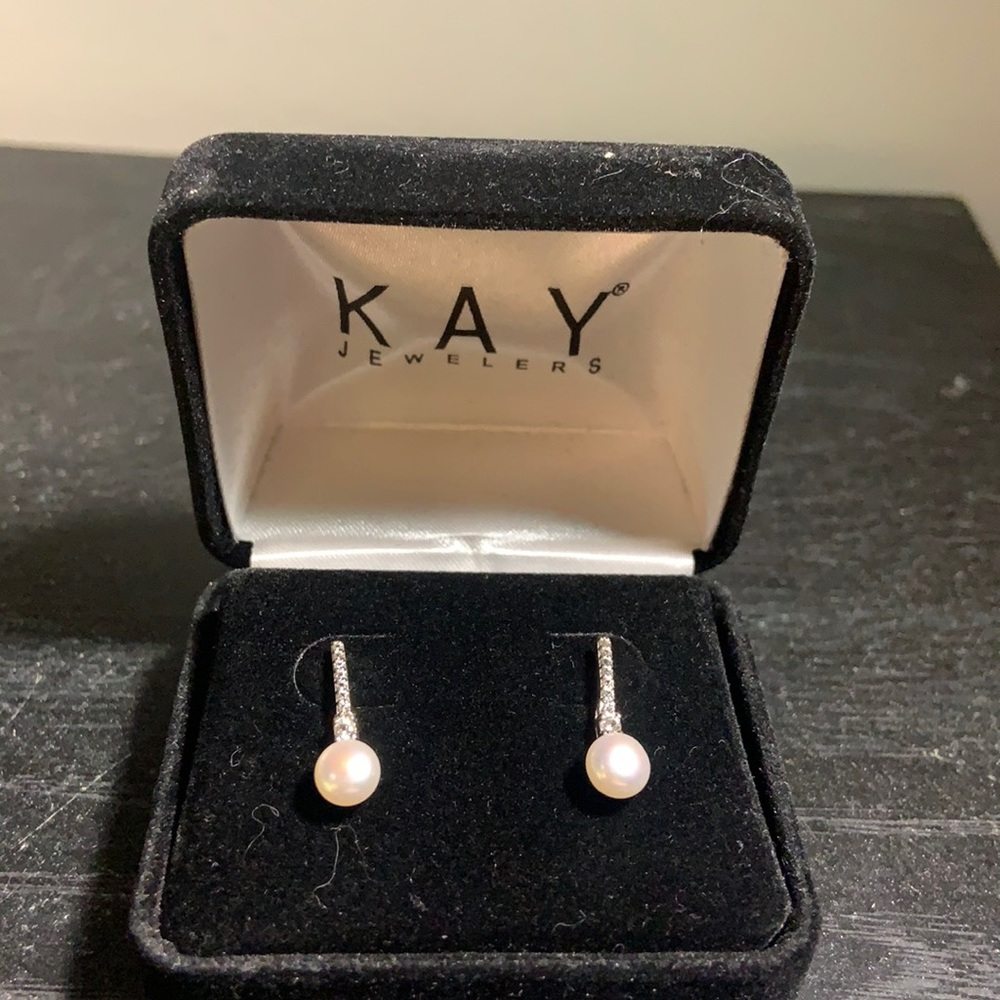 Kay Jewelers Pearl/Diamond Earrings